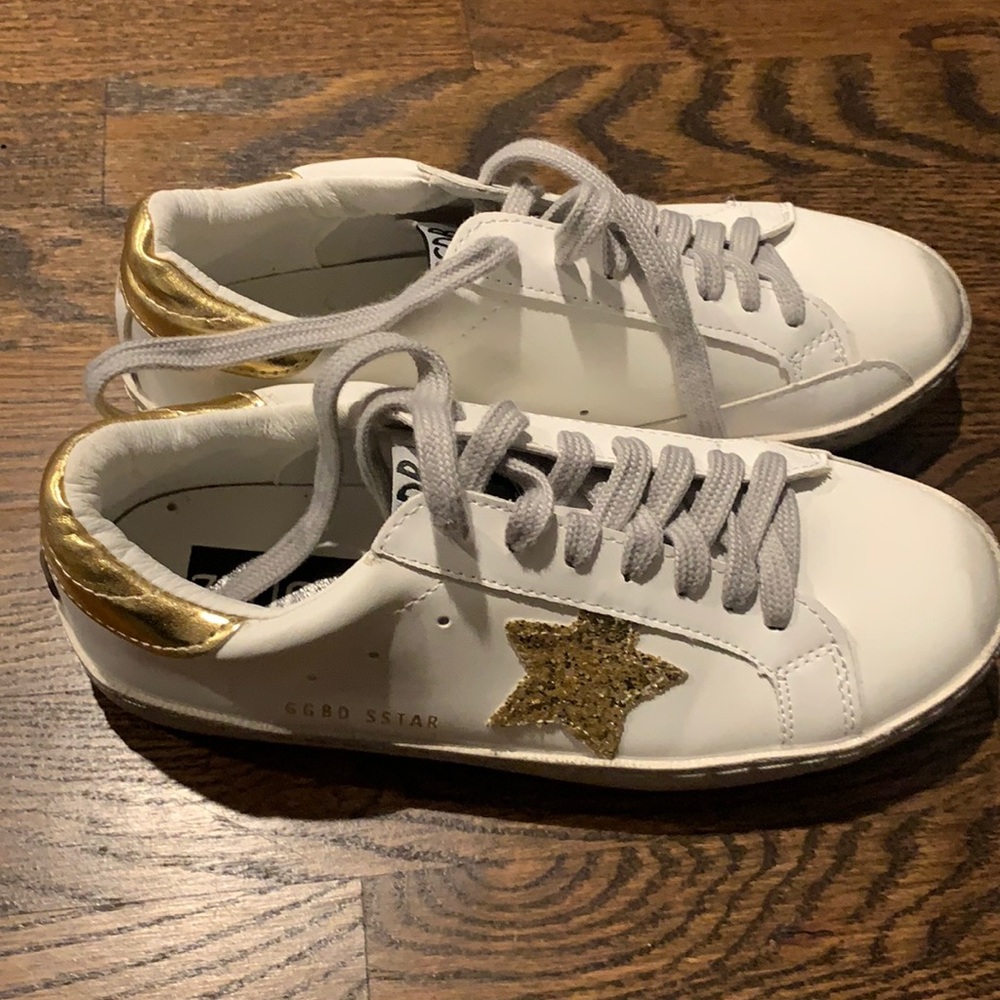 Fake golden golden never worn